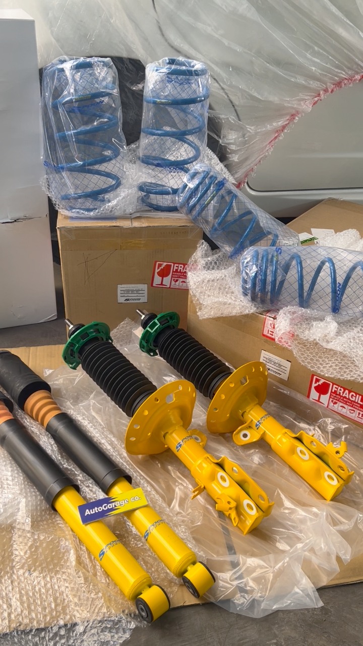 Spoon sports fixed type suspension and progressive lowering spring
