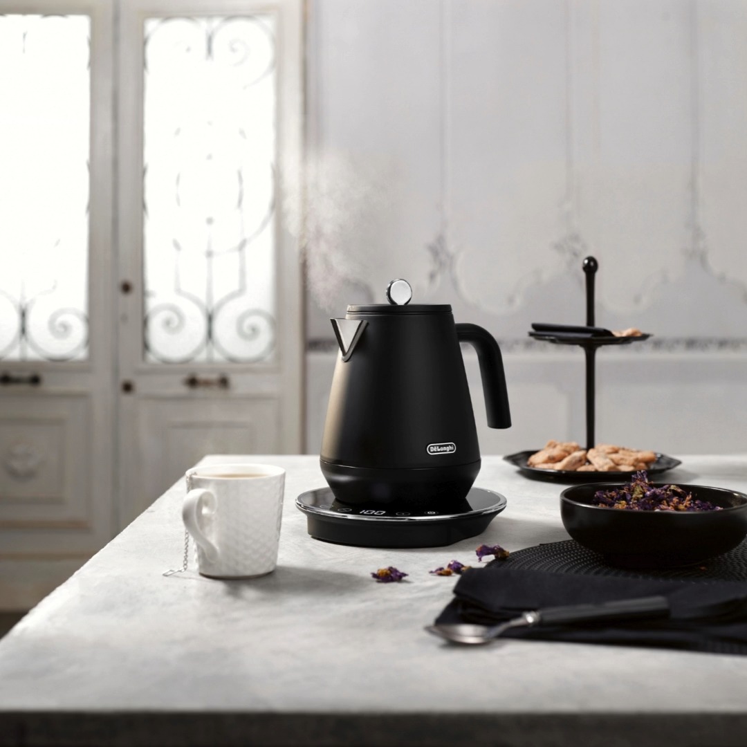 De'Longhi ブラック 電気ケトル Electric kettle kettle delonghi