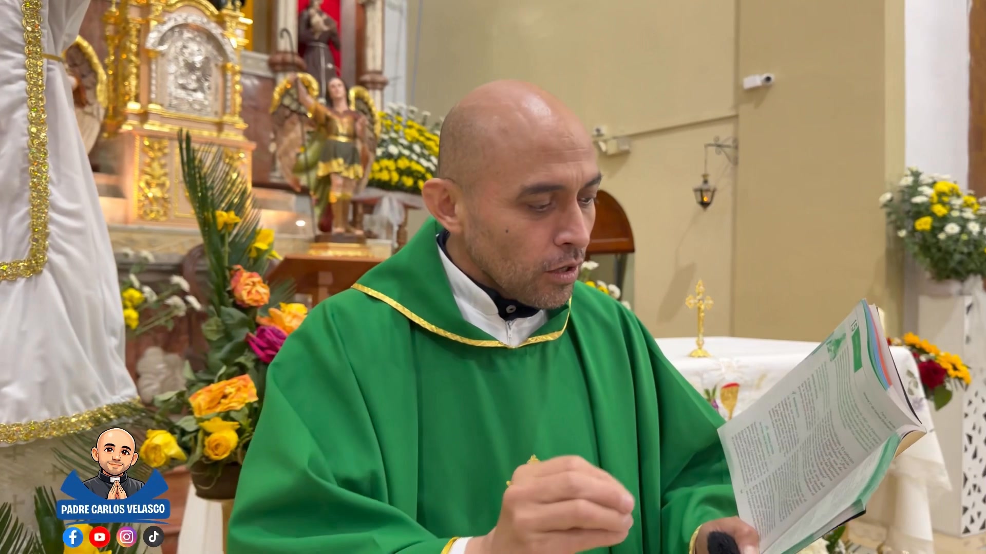 Padre Carlos Velasco - #Nueve_Domingos_al_Divino_Niño_Jesús # ...