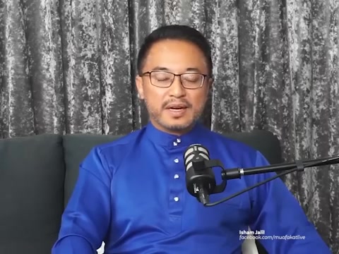 Sebagai ahli politik, Perdana Menteri kena terimalah kritikan. Dan ...