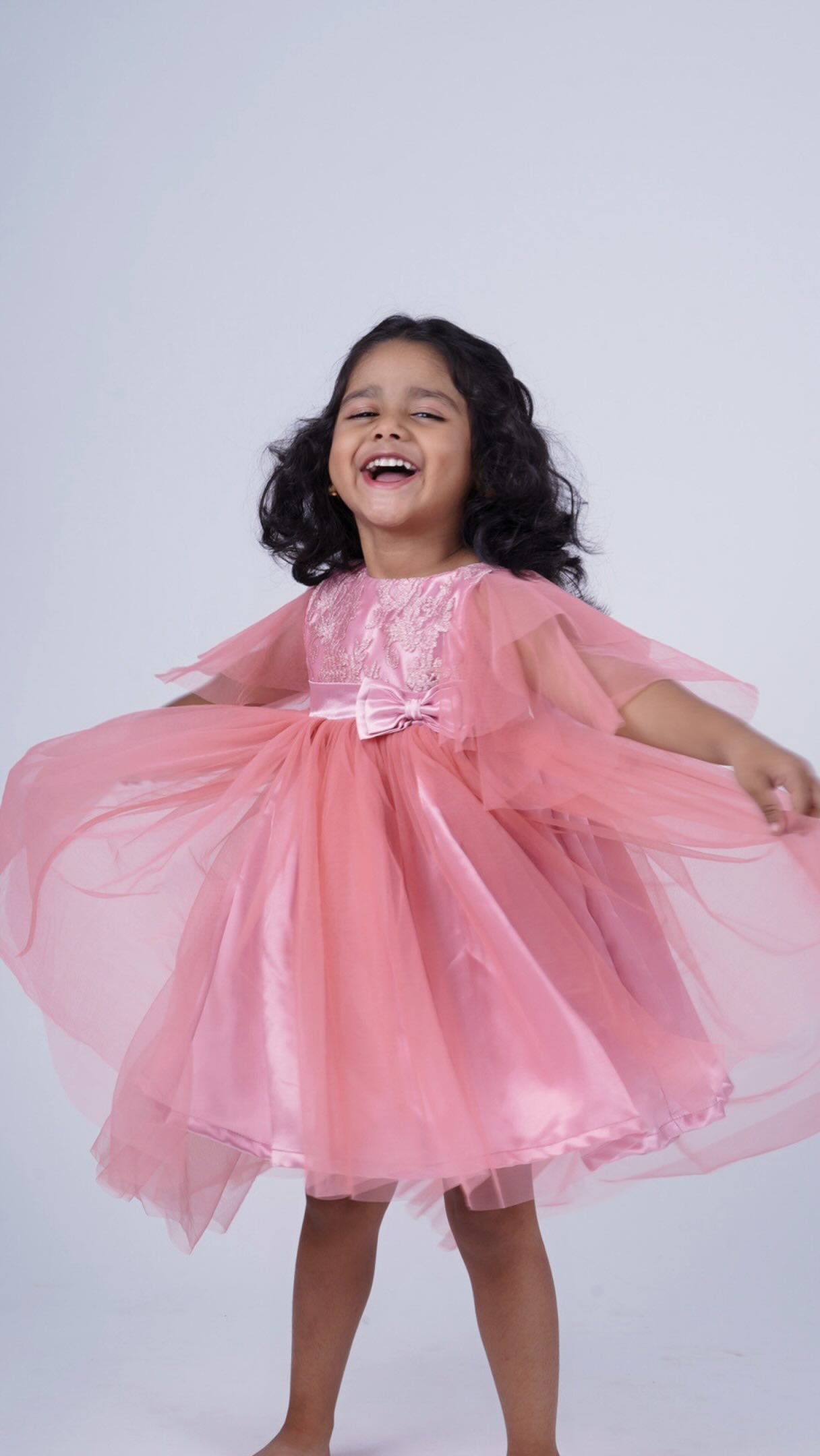 birthday dress for dad The perfect party dresses, your baby girl🧚, [faye, faye angel, party dresses, dresses, girl mom, girl dad] | FAYE Dresses family combo 1st birthday dress for baby boy and father and mother
