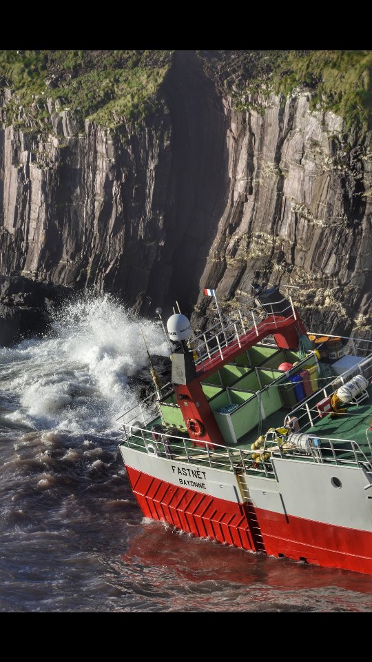 More from the fishing trawler boat FASTNET floundering on Dingle ...