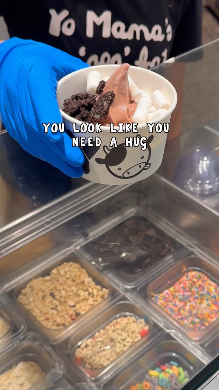 The only thing better than a hug 🥰🥹 a YoMama froyo cup