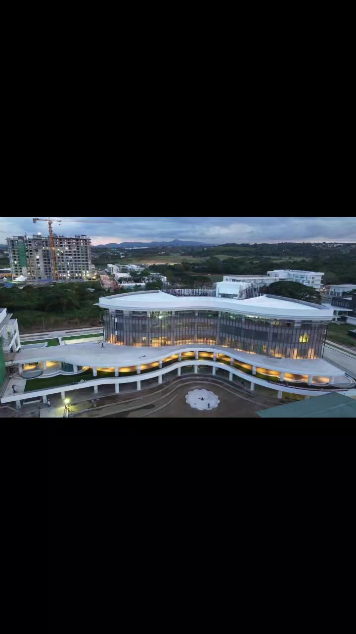 From Taft to Laguna! 🏢 De La Salle University's world-class Enrique K ...