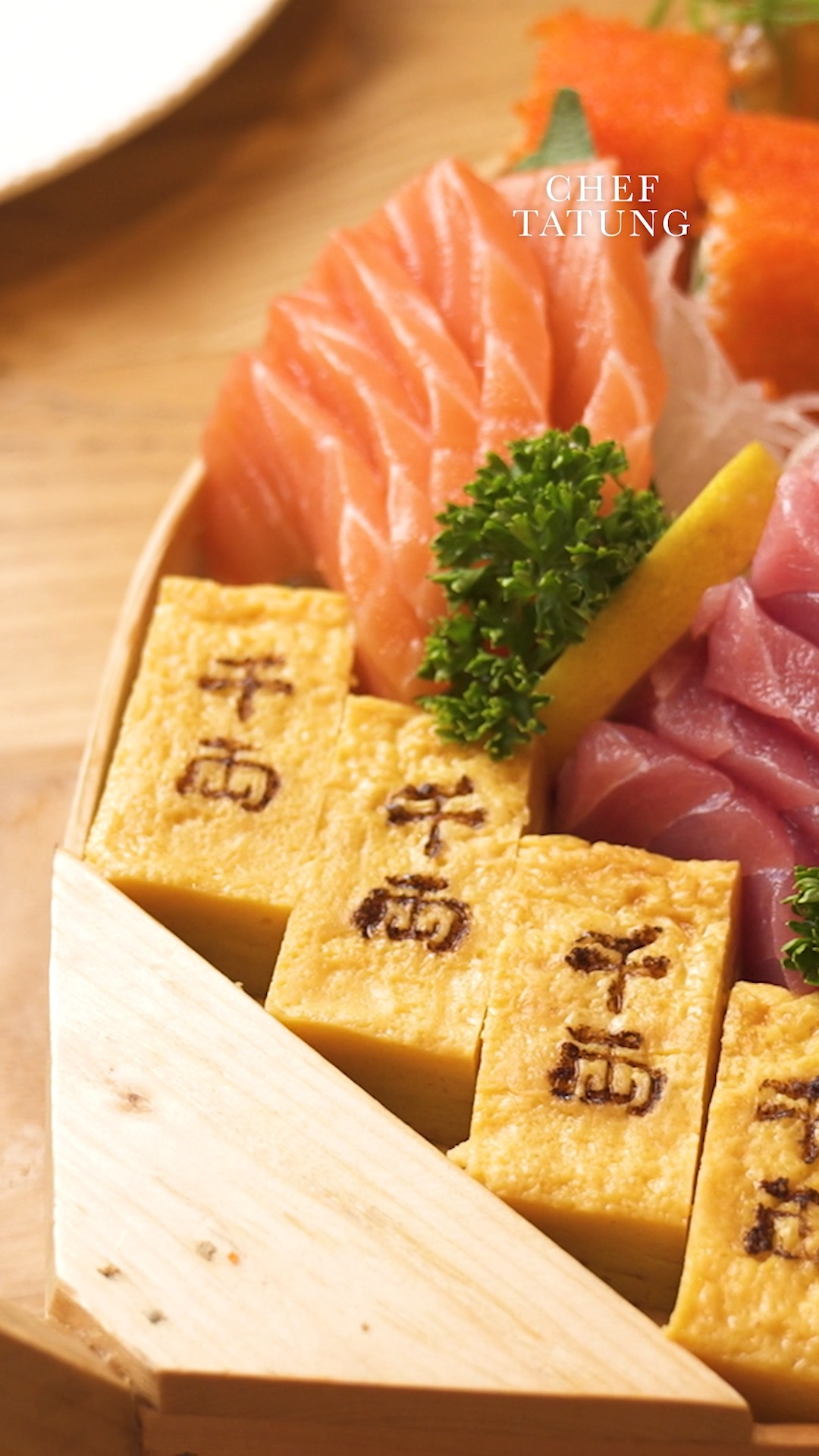 DID YOU KNOW? “Otemoto” is the Japanese term for chopsticks. “Te
