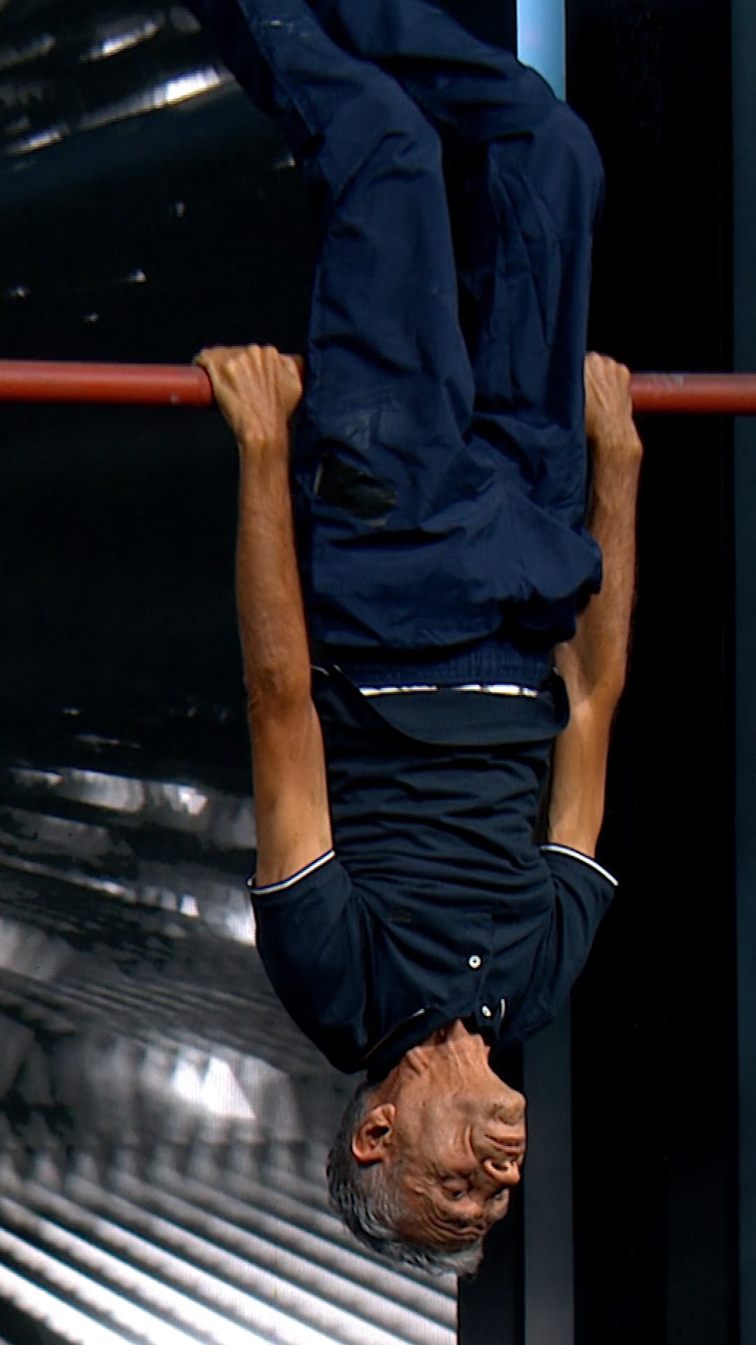 Oldest person to perform an inverted bar hang (male) - Satvir Khokhar ...