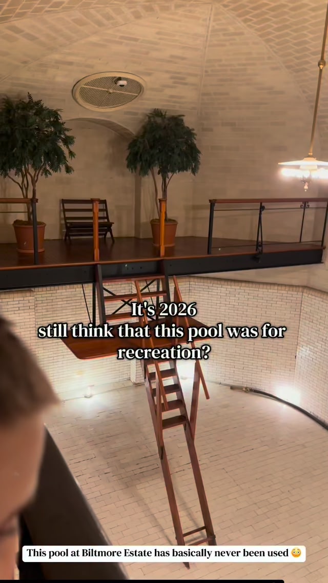 This pool at Biltmore Estate has basically never been used 😳 You walk ...