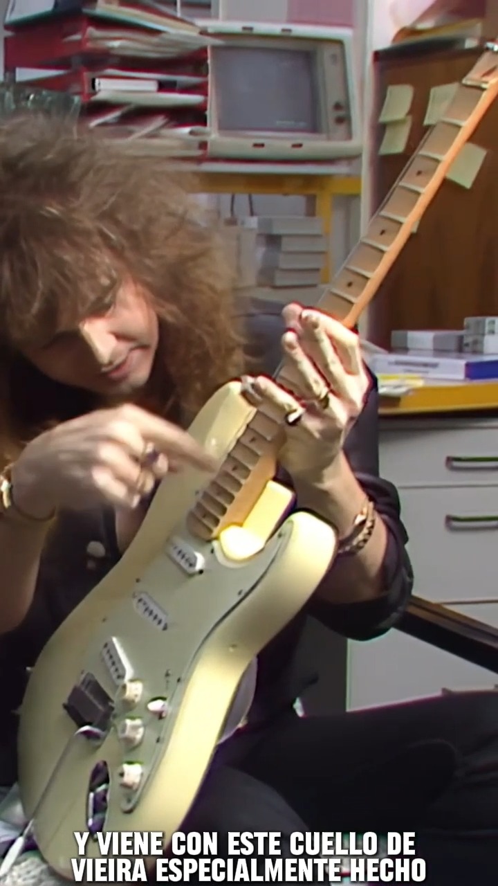 The Red Devil Yngwie Malmsteen @fender Custom Shop signature model 🔥