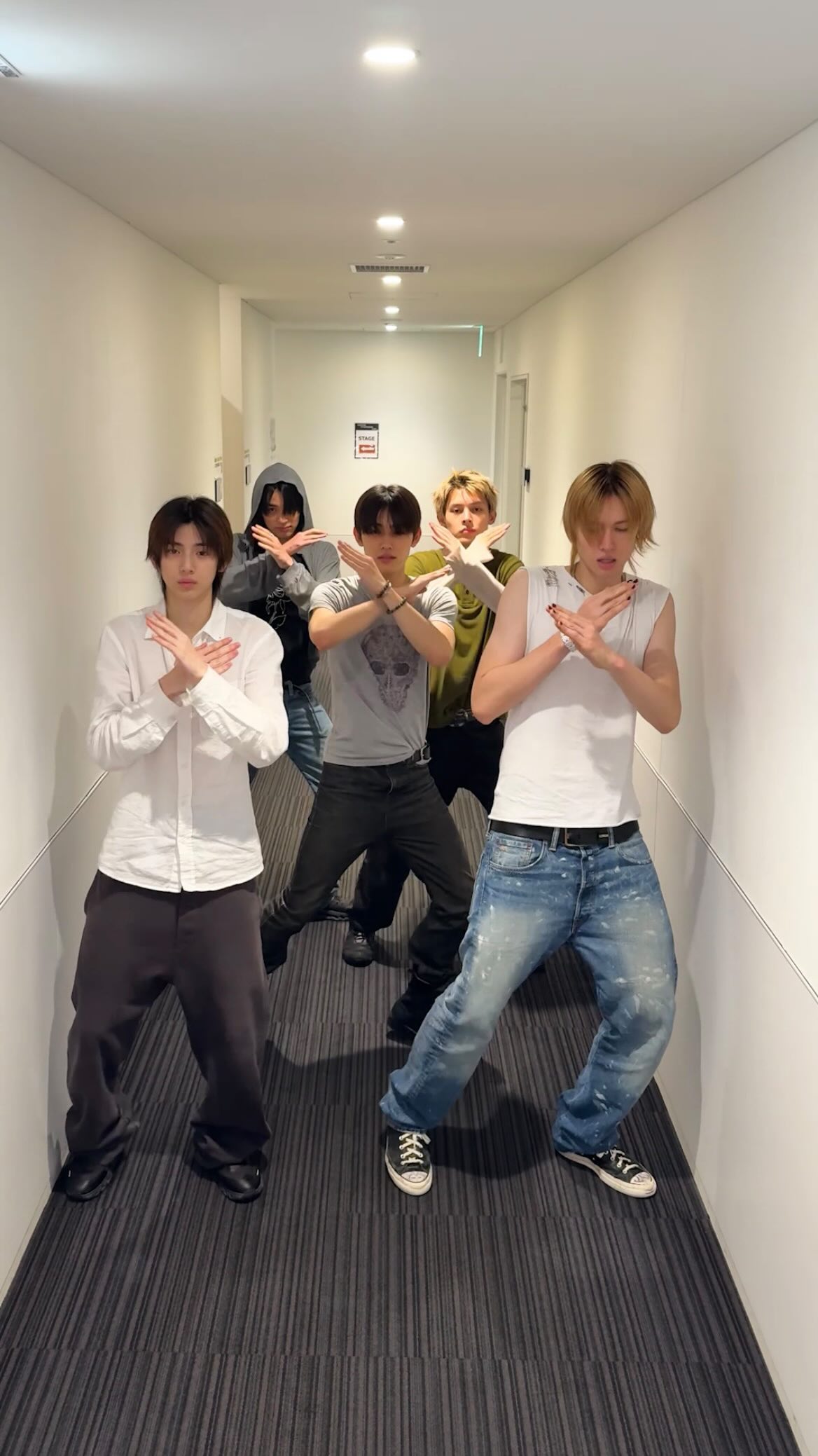 cortis マーティン Weverse ラキドロ 当選 限定REDRED 🚨redred