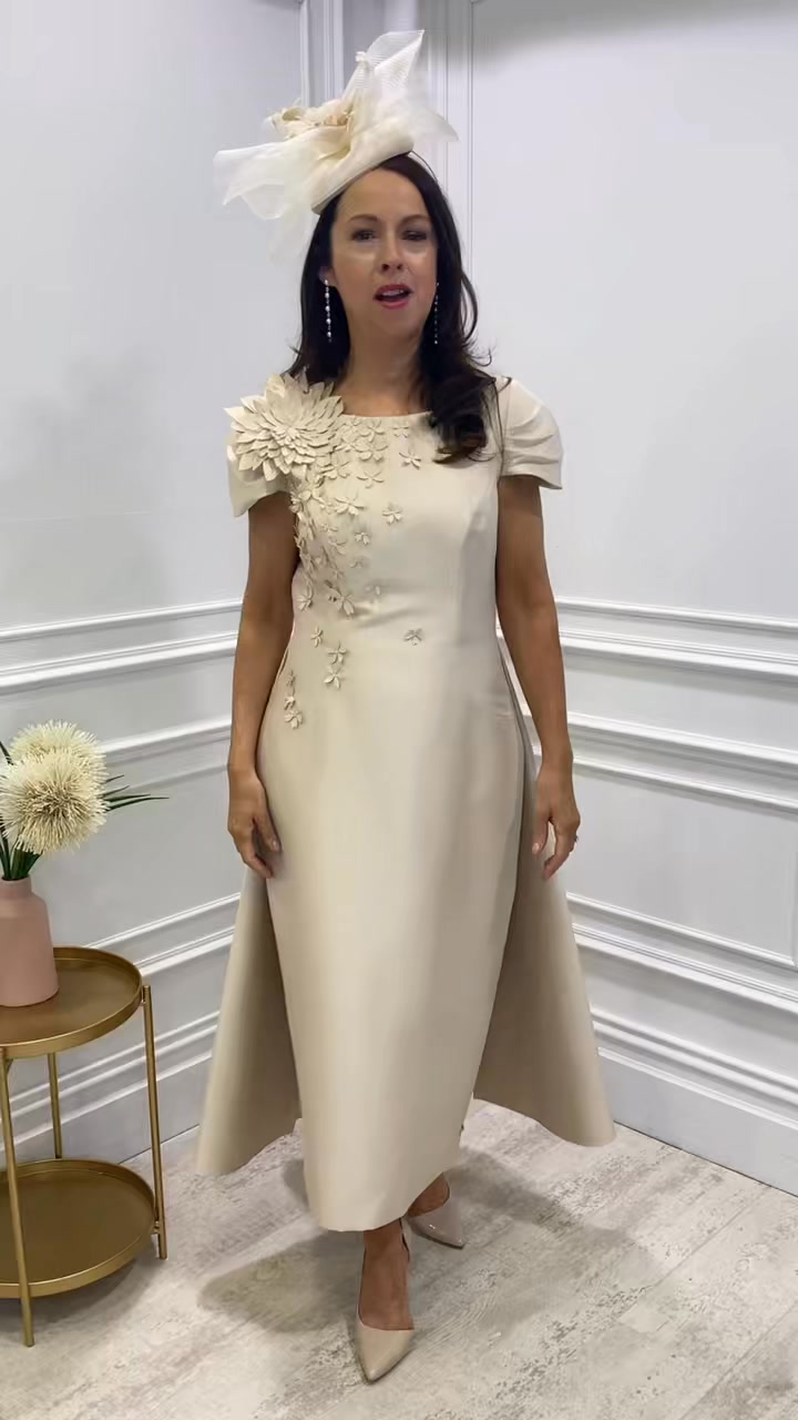 dress for lady design ✨ The kind of Mother of the Bride people never forget ✨, This breathtaking Veni Infantino is elegance at its absolute finest 💫, From the incredible flattering fit to the stunning floral Designer Party Wear