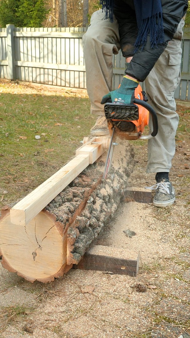 DIY Jig for Straight Log Cuts | DeMilked | Facebook