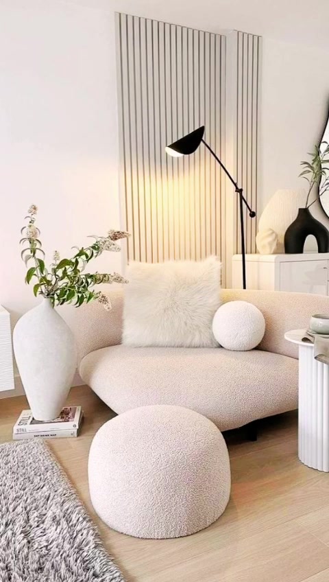 La combinación de blanco y beige en interiores puede crear una ...