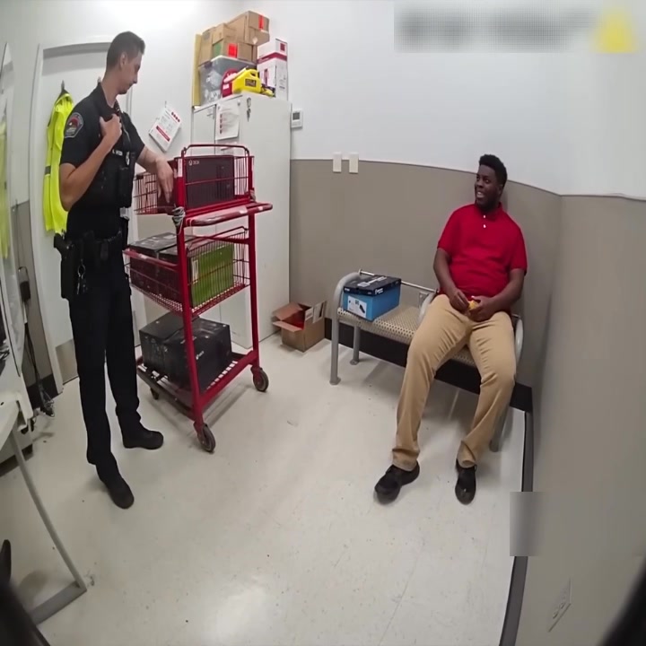Fake Target Worker Steals Xbox Consoles, Then Melts Down at Police ...