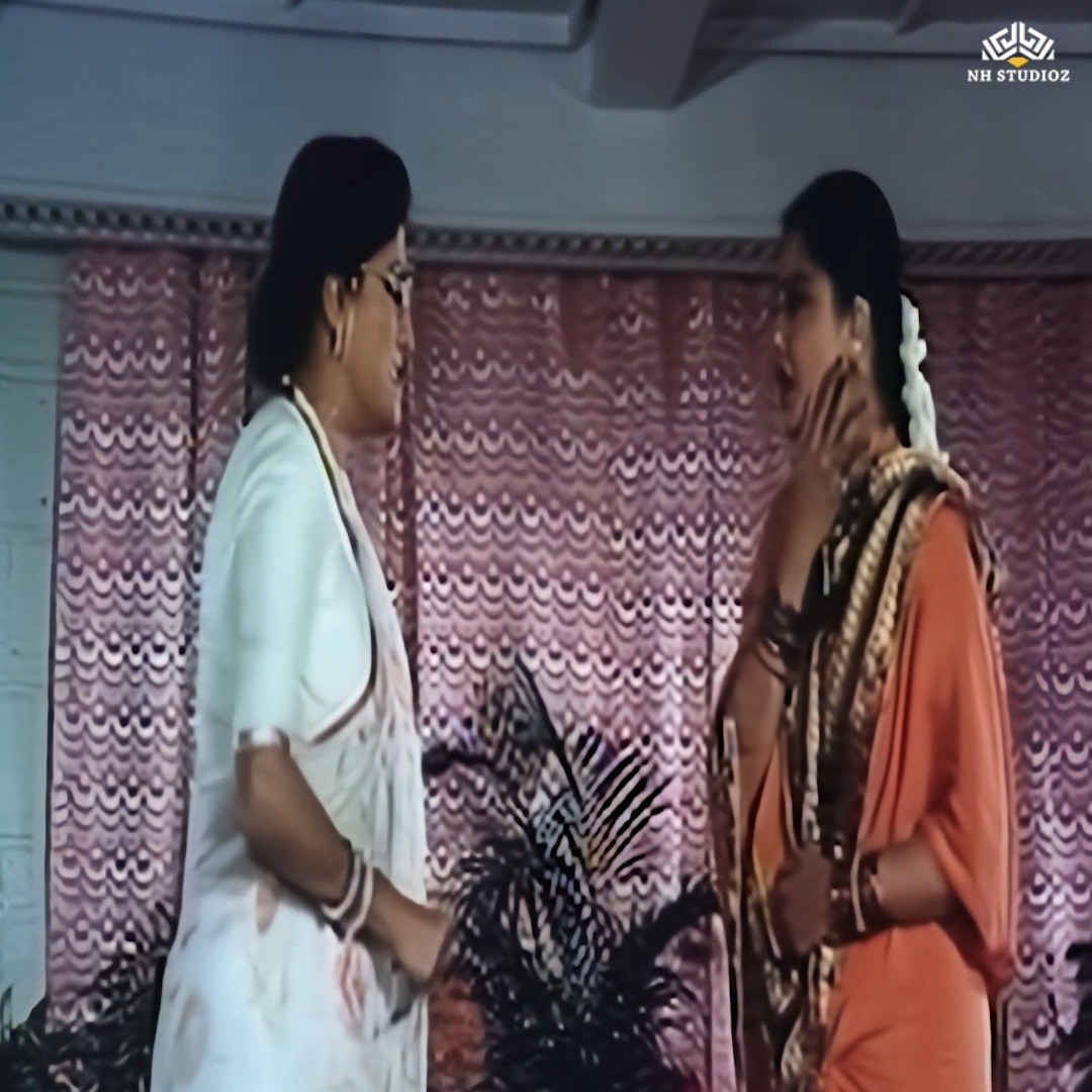 सासु माँ ने रेखा को निकाला घर से बाहर #bollywood #bollywoodmovie # ...