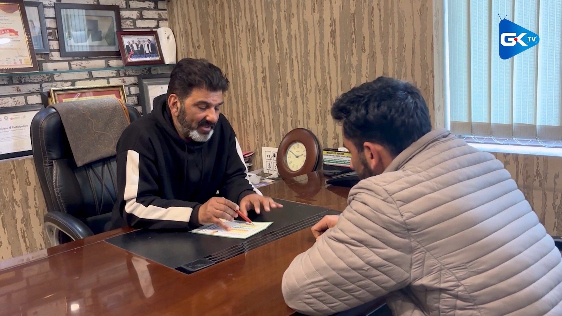 How Kashmir Renewable Energy Is Powering a Solar Revolution in J&K ☀️ ...