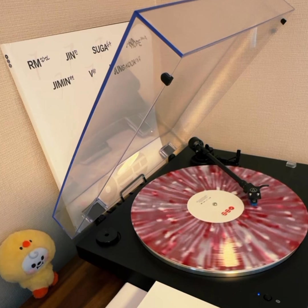 Come Over (Prod. SUGA) — hidden track of ARIRANG Deluxe Vinyl