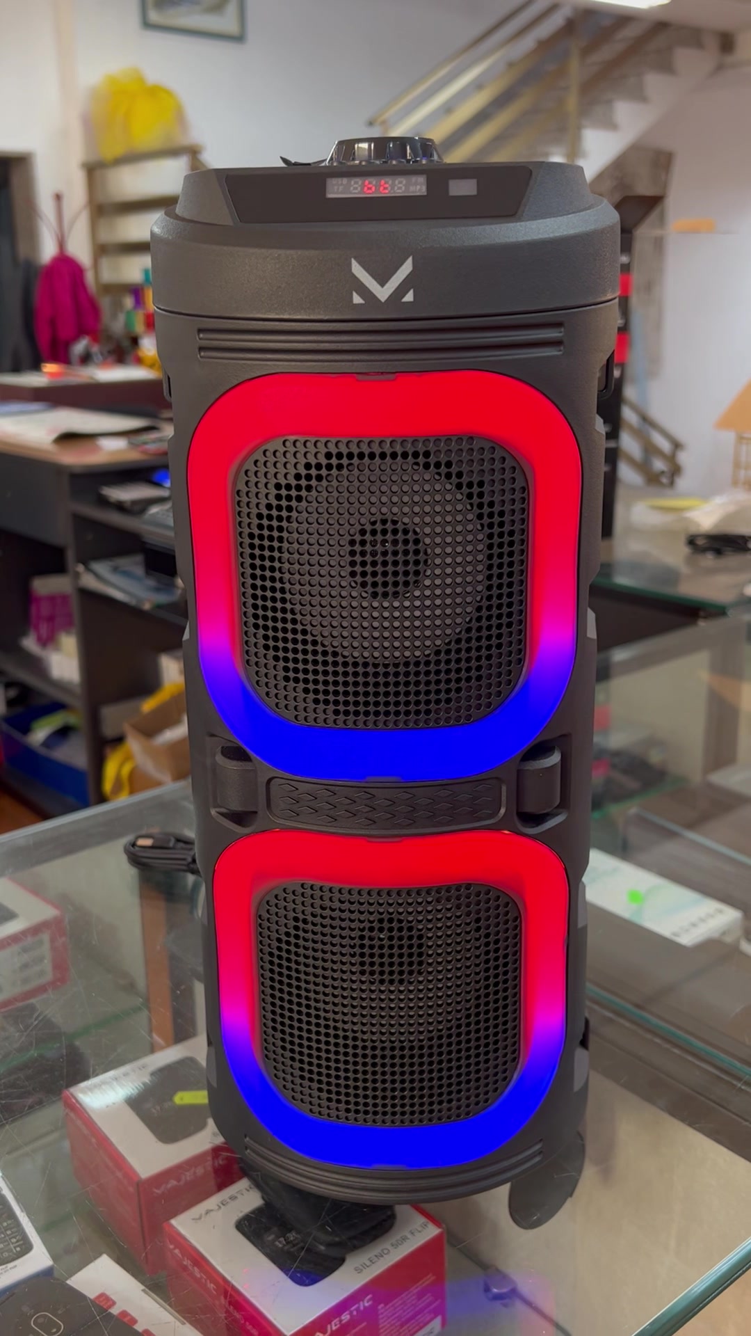 Majestic FIRE 9 – Speaker bluetooth, 3 effetti luci LED, ingressi USB/ microSD