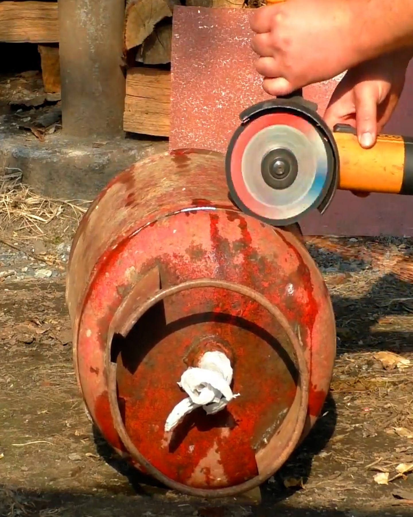 Making A Simple Forge Using Empty Gas Cylinder | DIY & Crafts | Facebook
