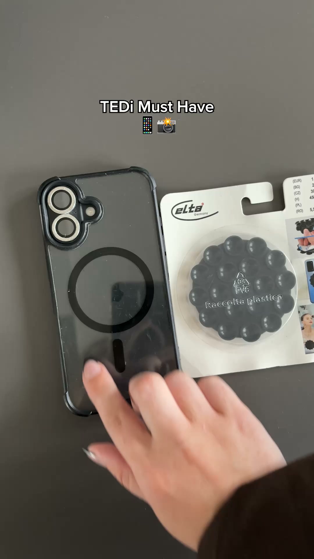 POV: Du brauchst niemanden mehr, der kurz dein Handy hält. 👀📱 Dieses TEDi Must Have für 1€ macht spontane Videos aus jeder Perspektive möglich. Wo würdest du es als Erstes ausprobier