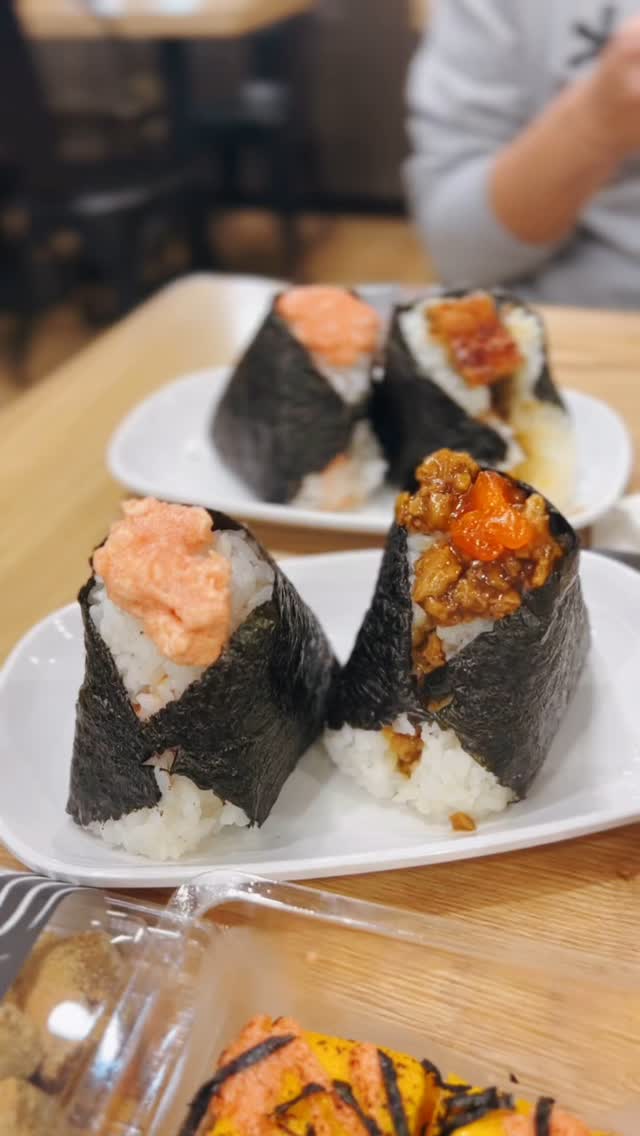 Green Orange 以全新班底和全新餐牌重磅回歸，更由酒店級大廚主理，這次體驗他們的deluxe Dinner Set，感覺無論從食物 ...
