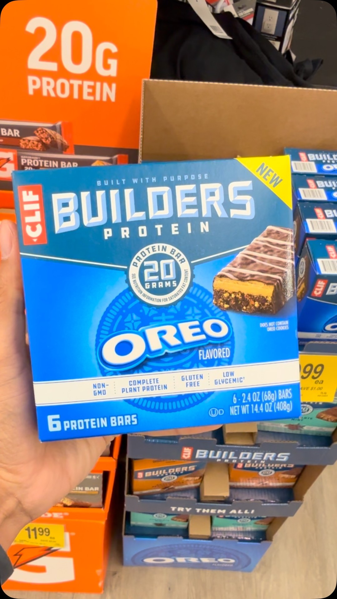 Color-changing creme you say? Marvel Stuf of Legends Oreos drop this ...