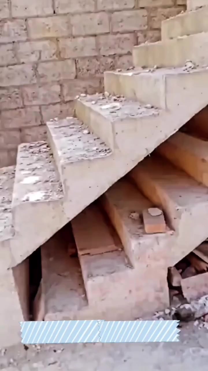 Construir una escalera sobre otra no ocurre sin que nadie lo note o por ...