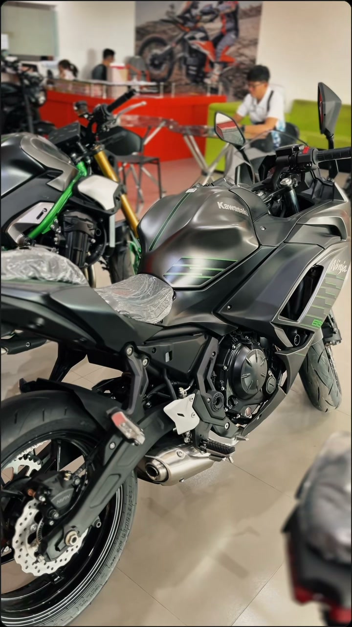 KAWASAKI NINJA 650🔥 ₱456,500 for only 7,696 monthly✨ Apply