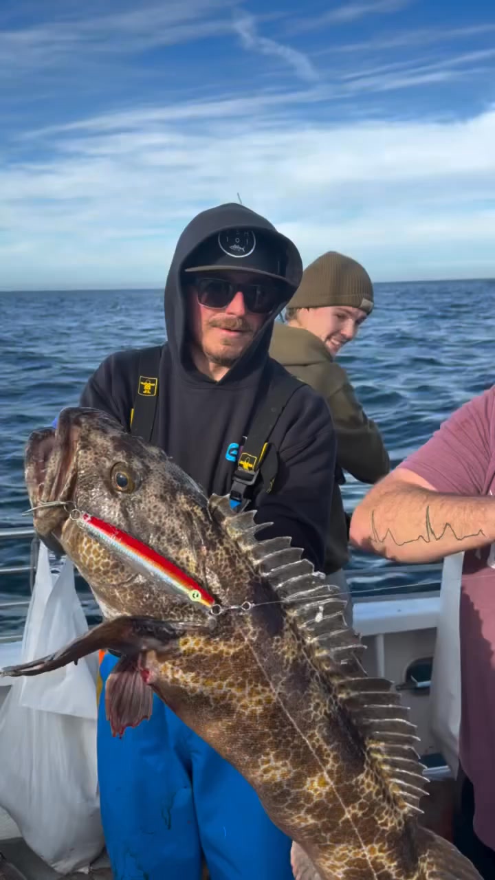 25lb+ lingcod on the 14oz Diamond jig caught on the California dawn ...