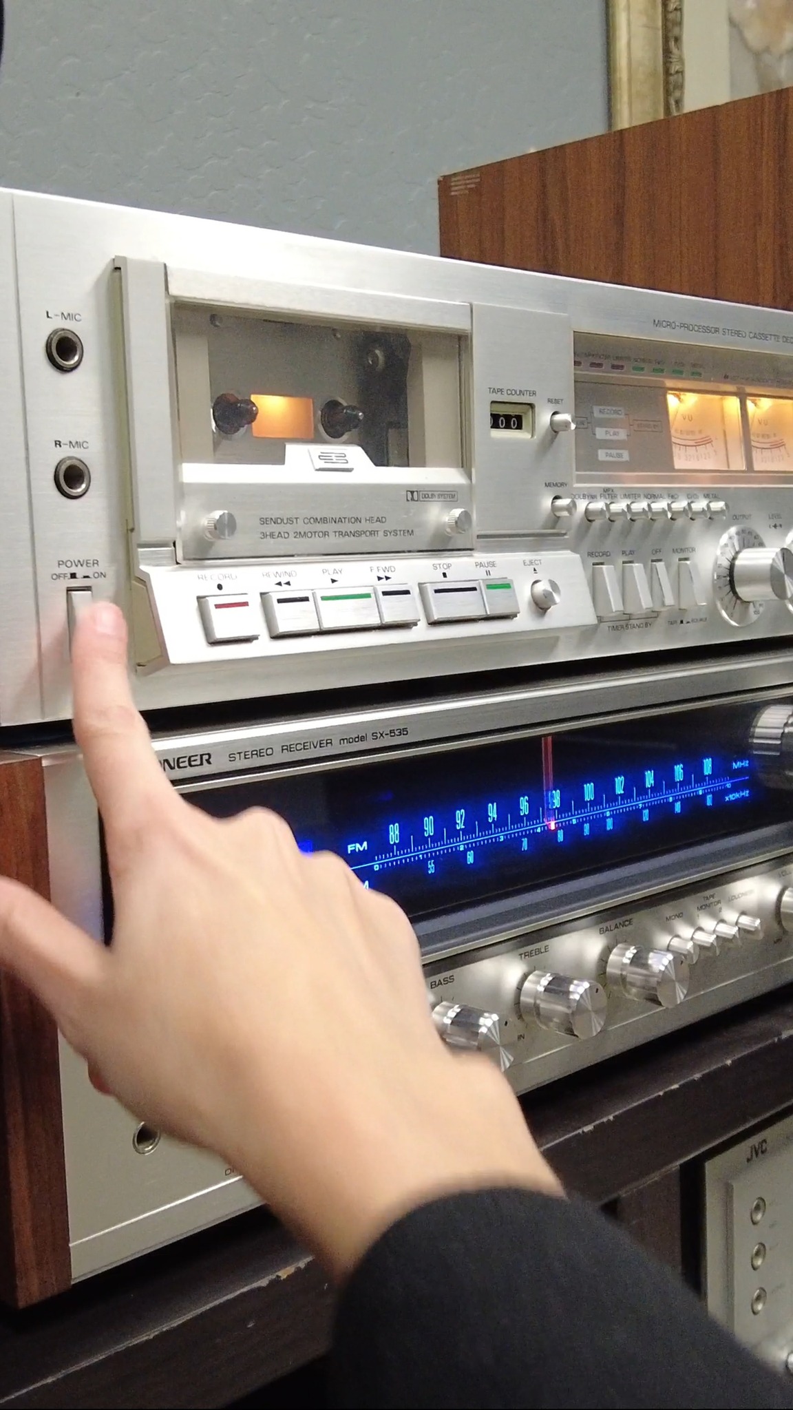 Vintage Sanyo PAT-4800MKII karaoke cassette player