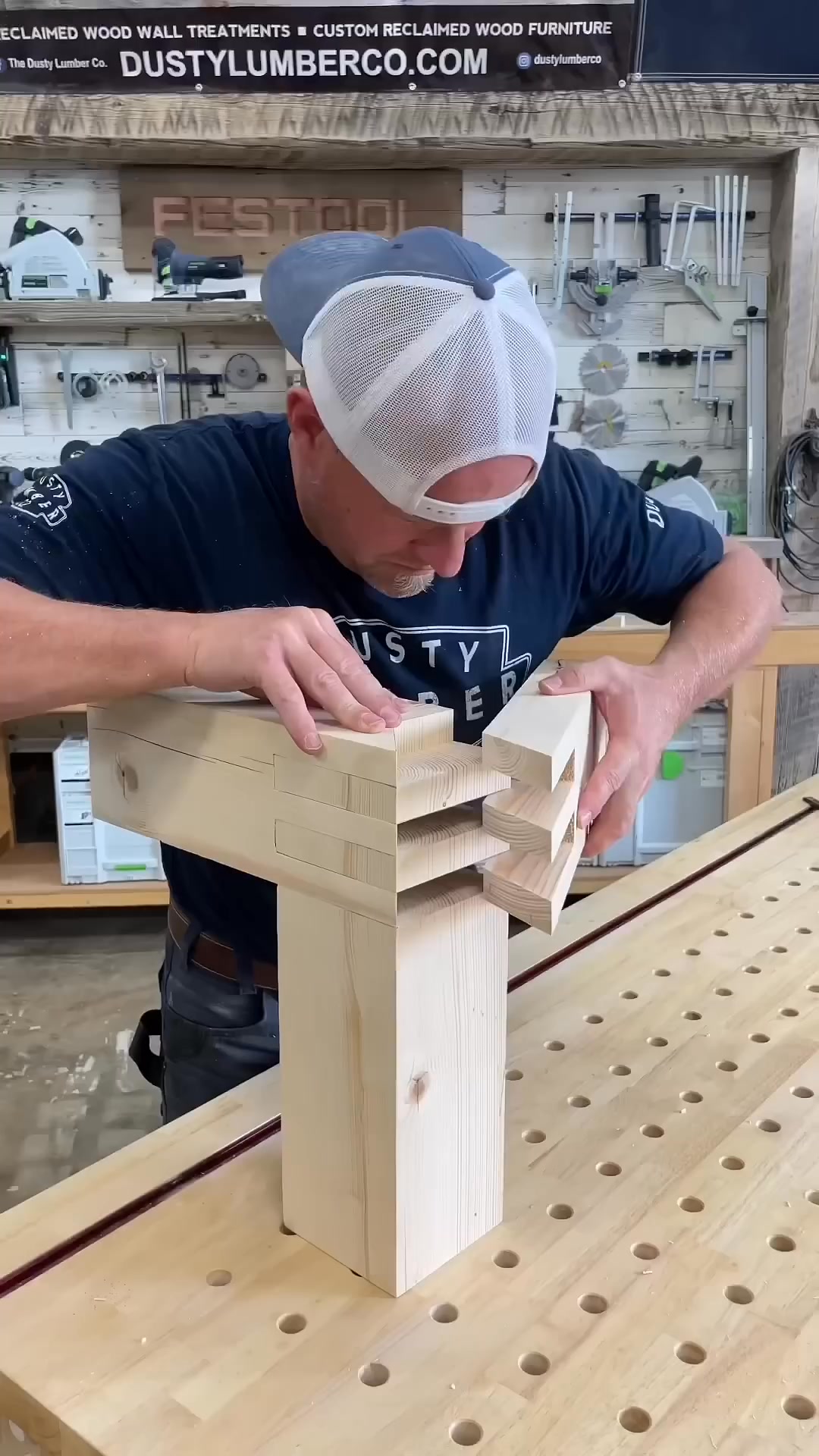 Corner mitered box joint [K2WzLV2sO7M]-002 #woodworking #maker # ...