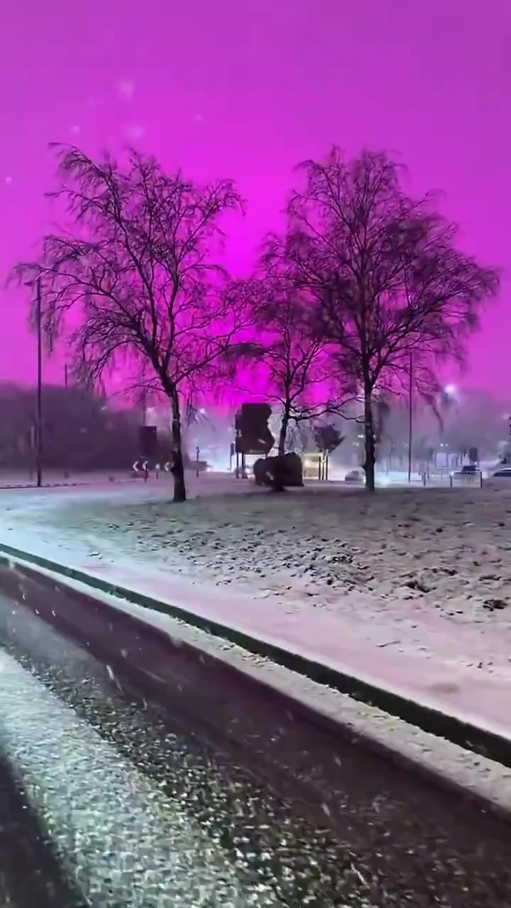 Un fenomen spectaculos a avut loc în orașul Birmingham din Marea ...