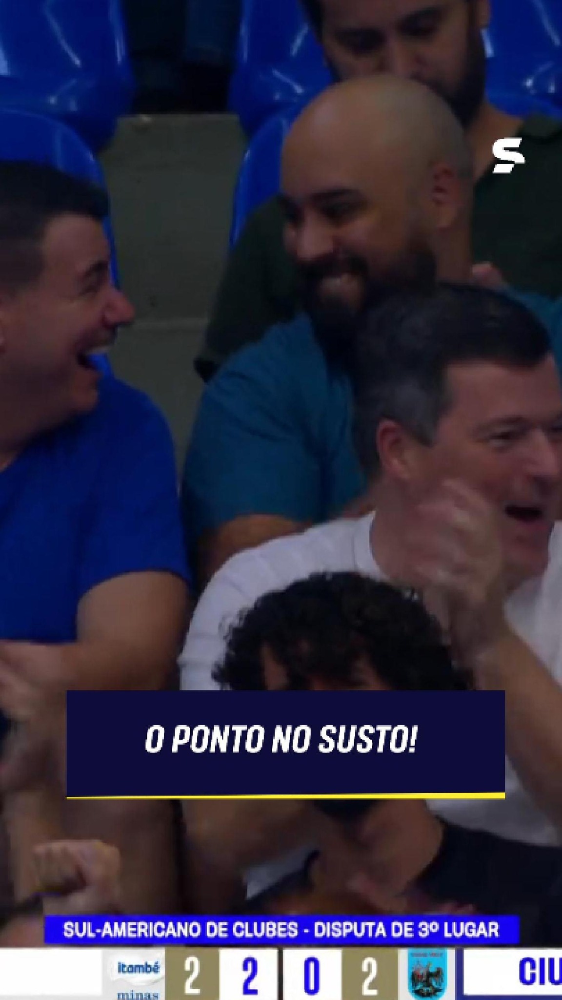 O PONTO CULPOSO! 😅🏐 Gustavo Orlando estava no lugar certo, na hora ...