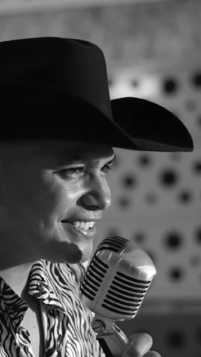 El Rey Popular, Edison Diaz