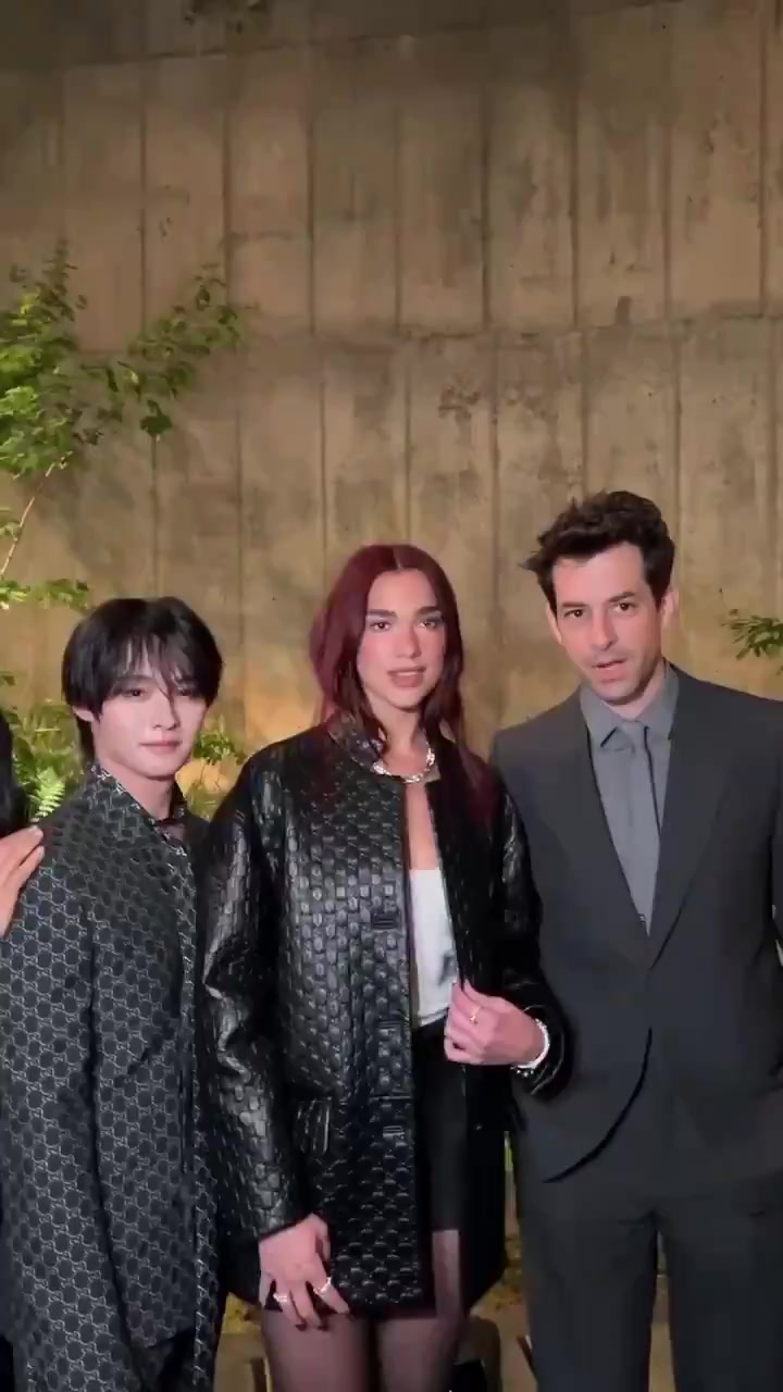 Salma Hayek, Lee Know de Stray Kids, Dua Lipa y Mark Ronson en el ...