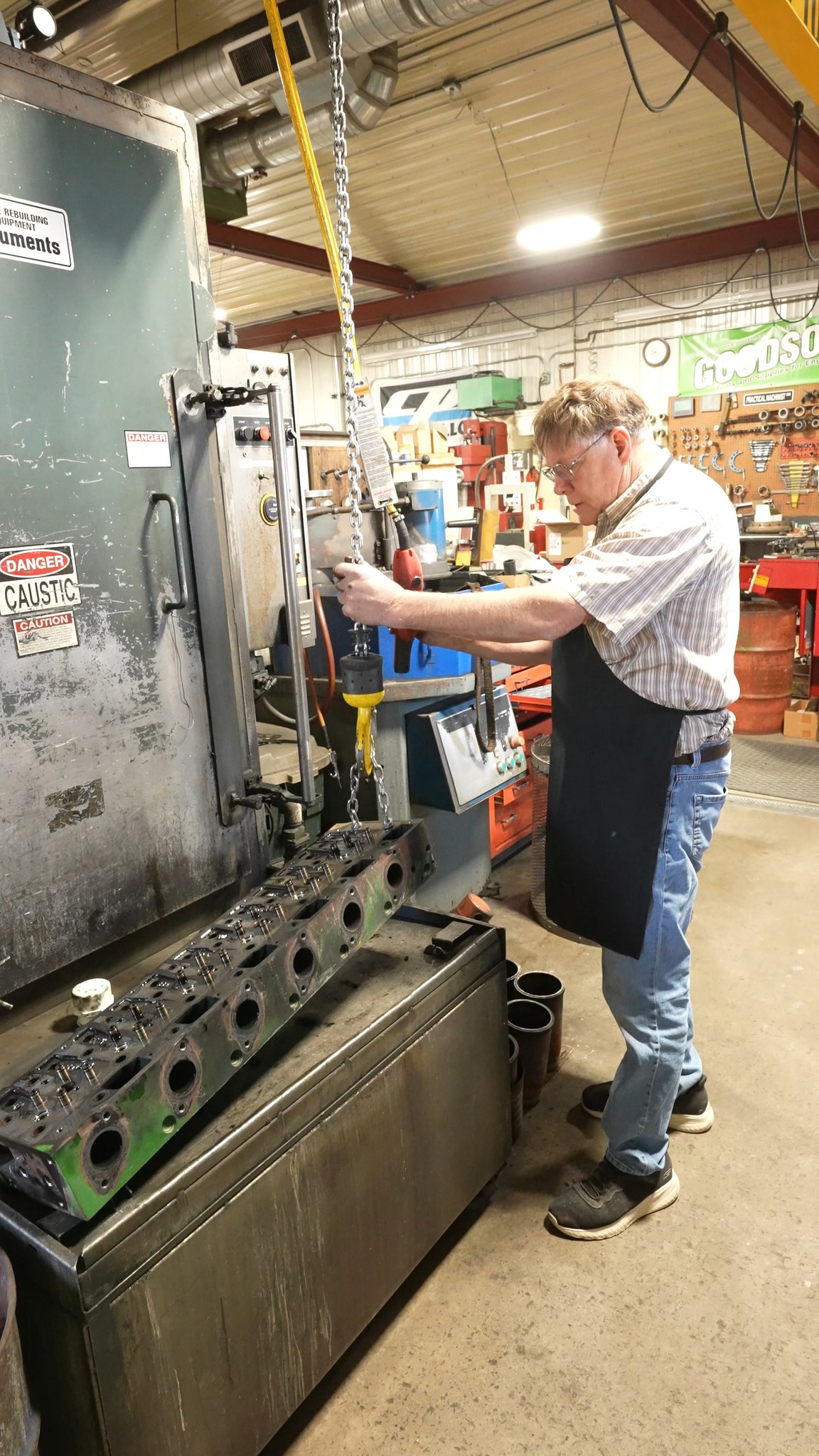 Would You Do This Job For Minimum Wage? Engine Cleaning #engine # ...