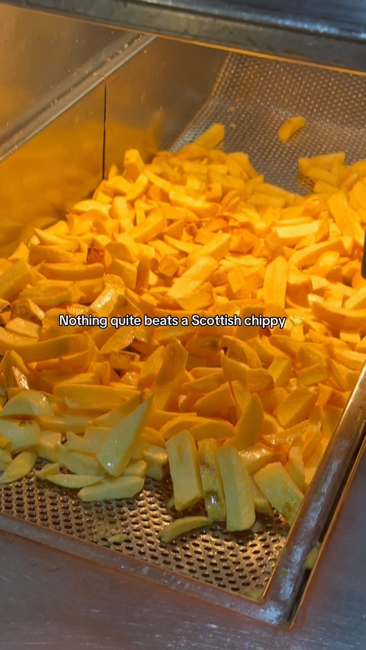 Nuf said 🍟🏴󠁧󠁢󠁳󠁣󠁴󠁿 #chippy #chip #chipshop #chippytea #giulios #scotland ...