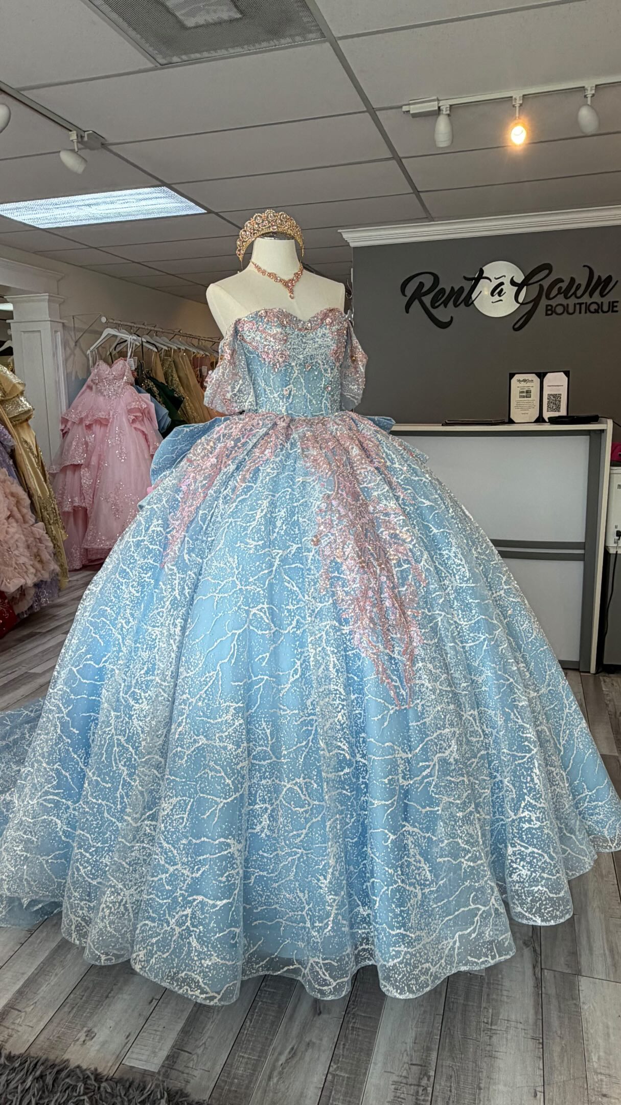 rent a dress near me 💜✨ Lilac Dream ✨, brand-new style made for a Quinceañera who wants to feel like royalty! This stunning lilac princess gown is pure magic—from its gorgeous details to its fairytale silhouette., Be Finish:Standard In jaipur RQ8245 short boho beach wedding