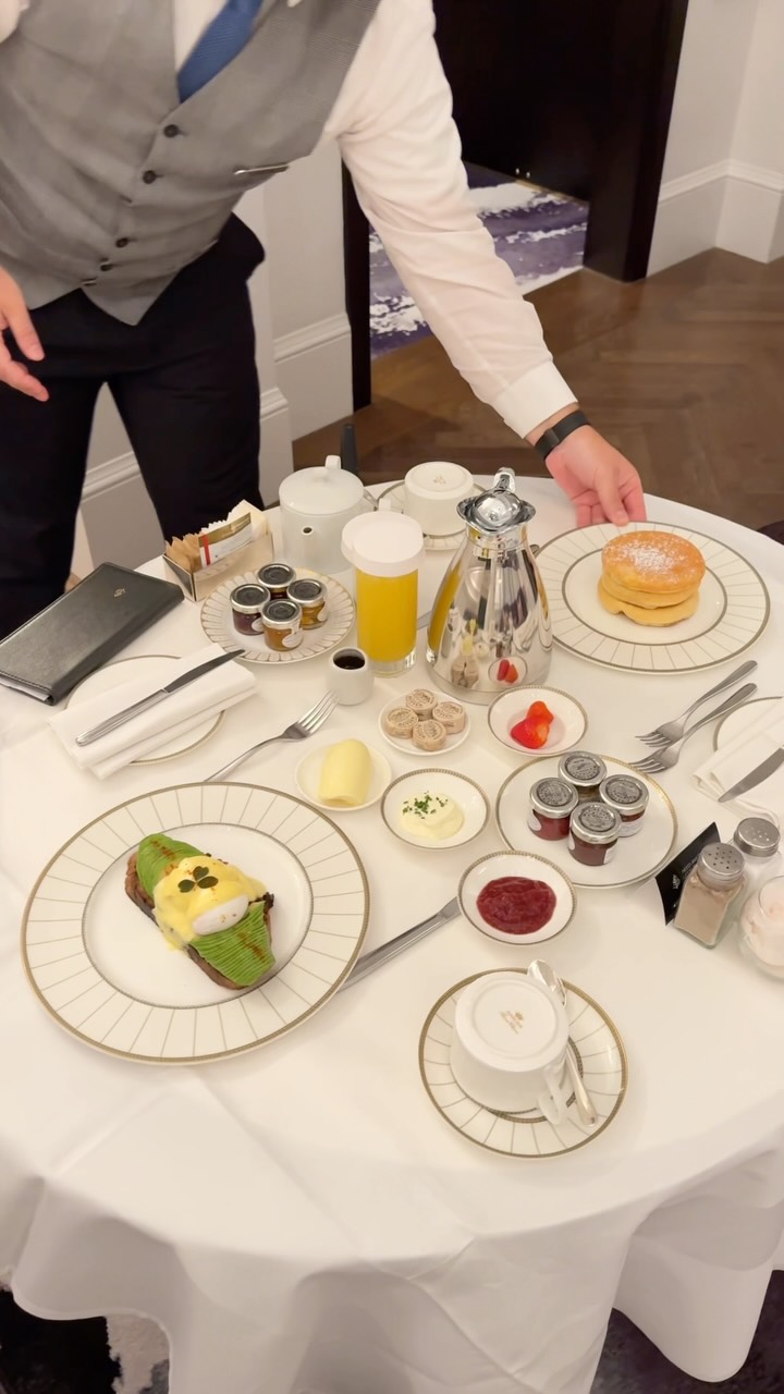 four seasons dc brunch dress code Ordering bubble and squeak at Hotel. Getting breakfast in-room dining at Four Seasons Hotel London at Tower Bridge., Also, I’m still melting at “If you need anything, water, tea, the Ariana One-Shoulder Maxi Dress