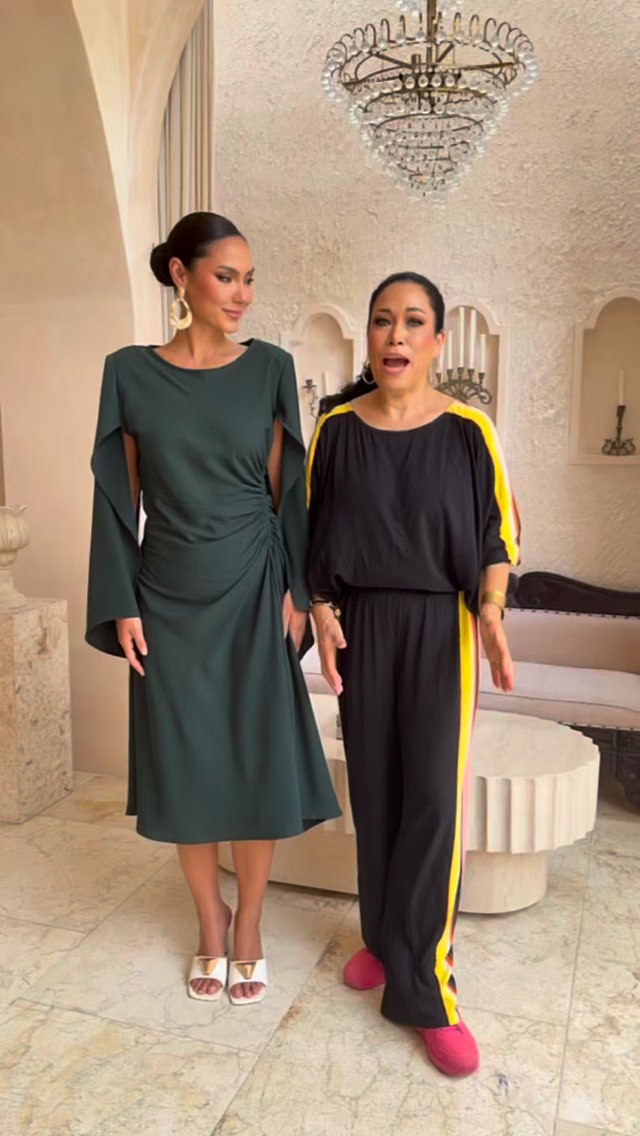 marina 267155 long mother of the bride formal dress reviews Our most asked question: “What’s perfect The with a sleeve?” And the answer: The Sabine! , So flattering, a sleeve length everyone can get on board with, beautiful rich 21.55tcw
