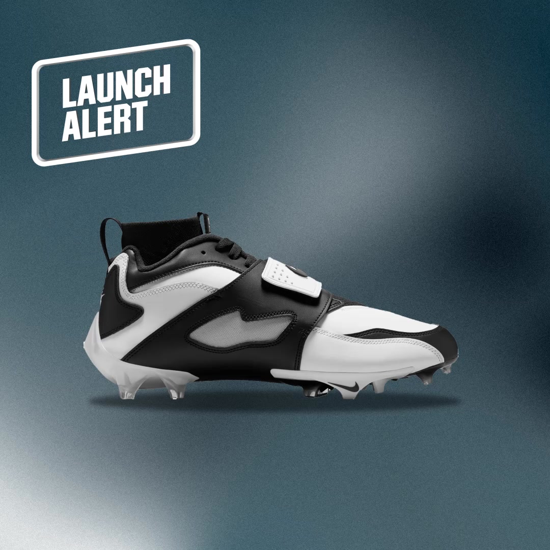 Nike Diamond Turf 93 TD Football Cleats. Featuring a sock-like fit