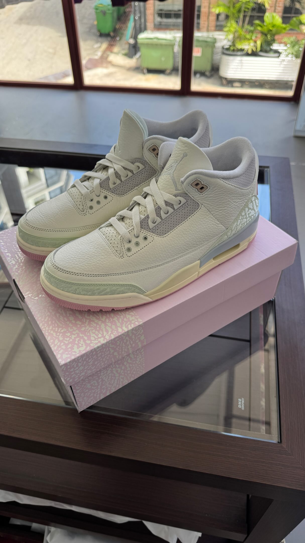 A softer take on a classic icon ? The Air Jordan 3 Retro OG 