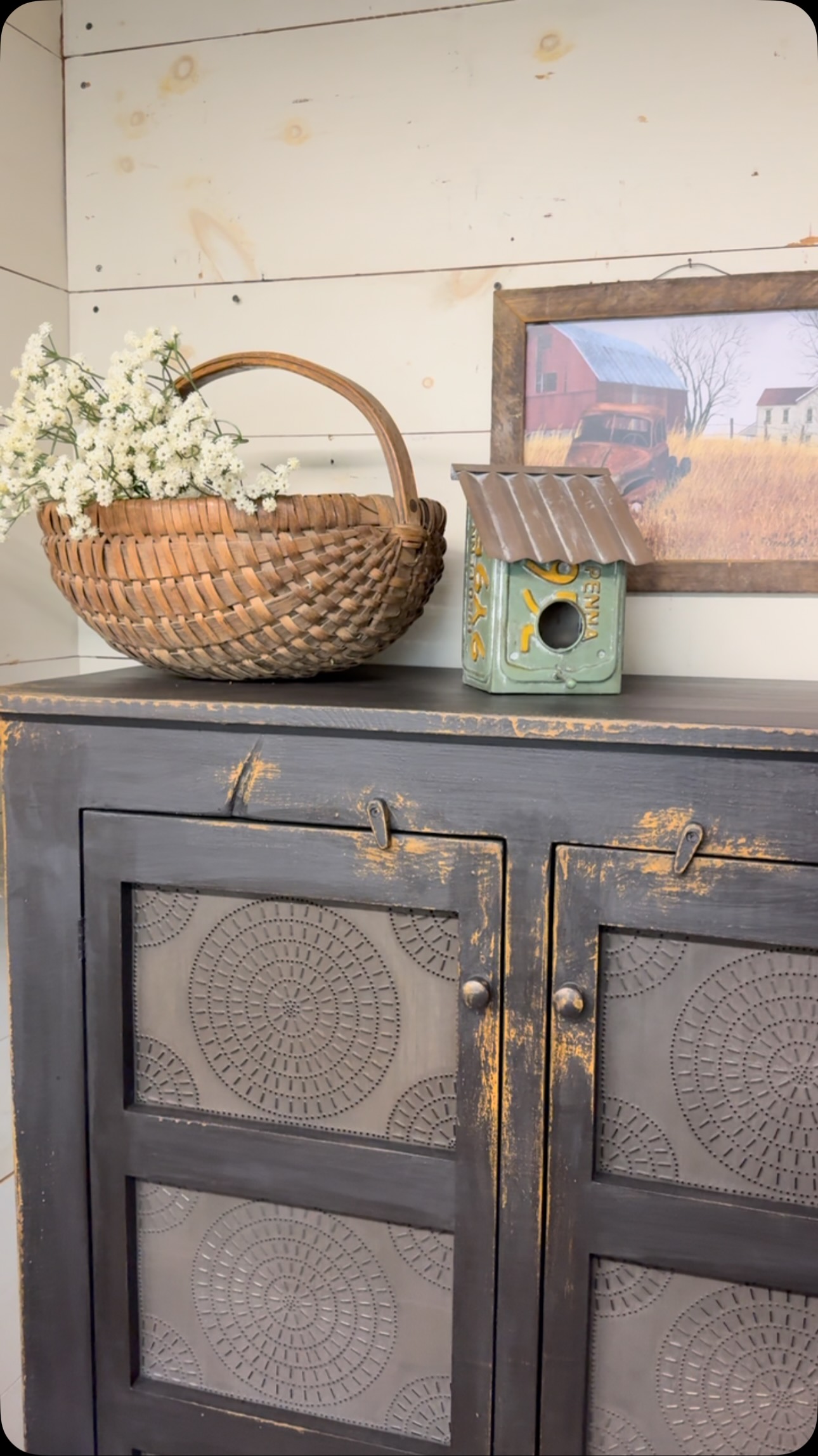Say hello to a piece that brings all the old-world charm… Our Chisel ...
