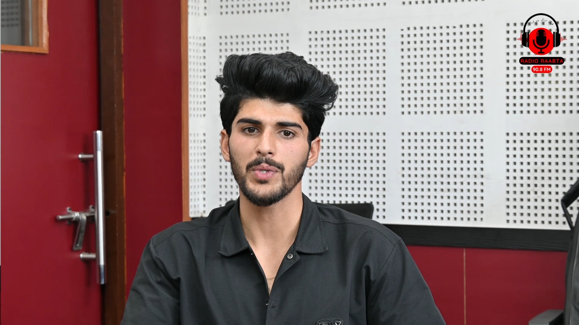 Rj Mehak in conversation with Kaamran Nabi a budding singer from south ...