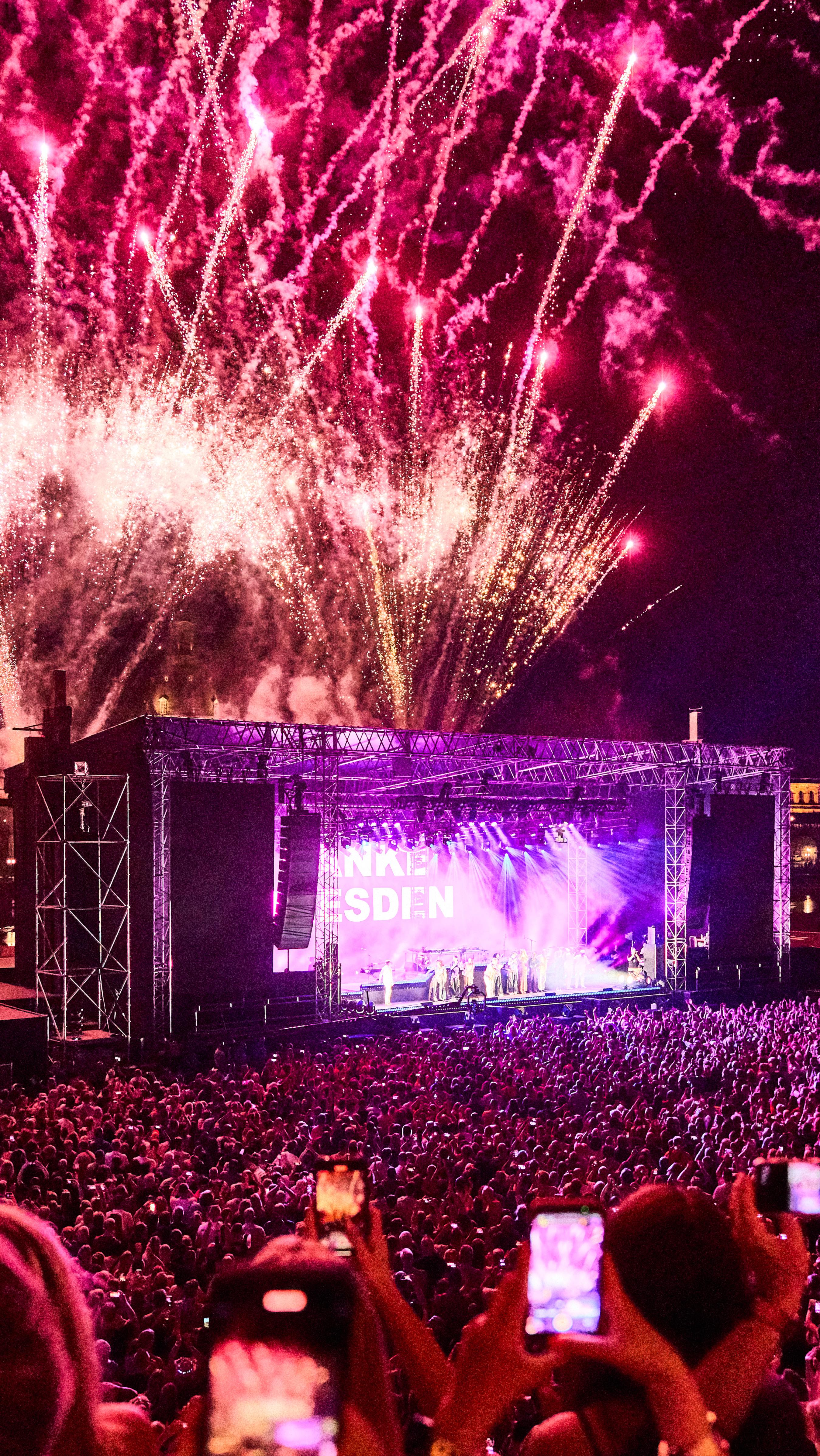 FULL DRESDEN SET LIVE NOW 💜 I know many of you couldn't be there