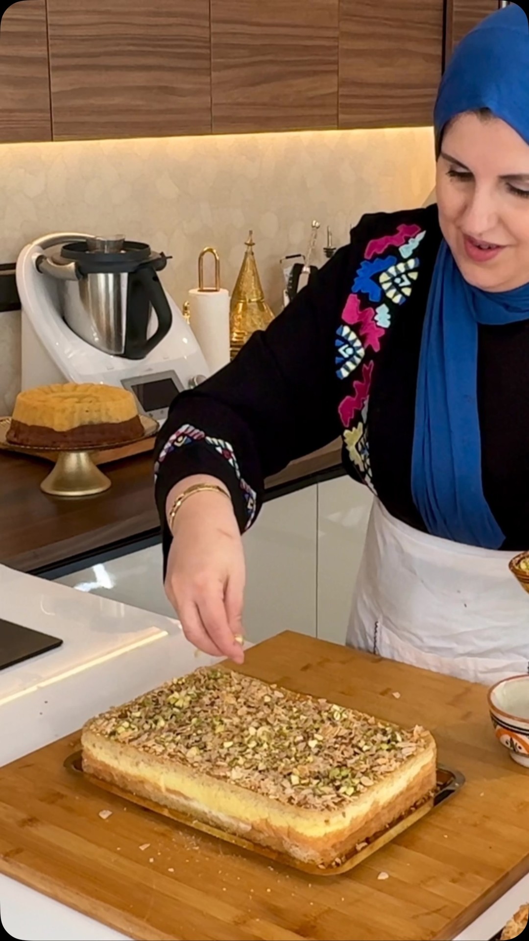 بلا لحوم وبطريقة ساهلة وجبة لذيذة ليباط بصوص مبكين ياسلام شكون فيكم ...