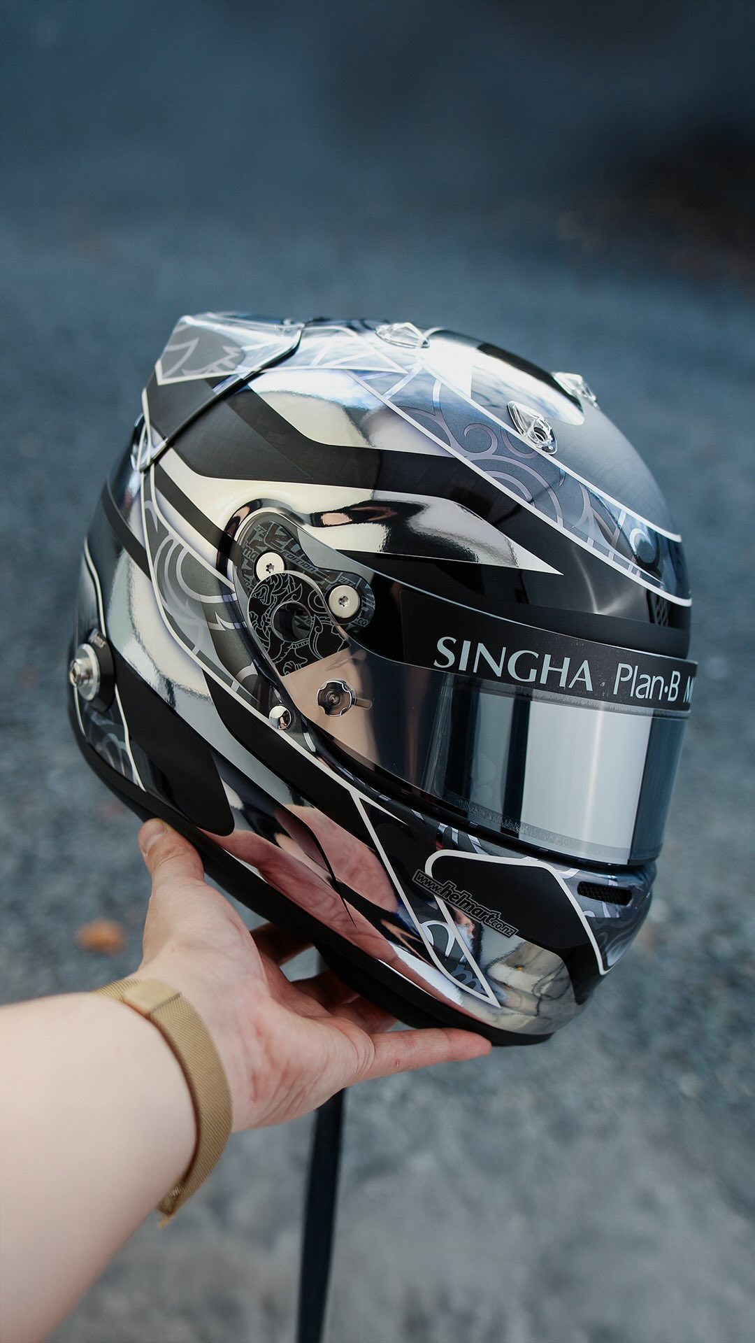 arai defiant base helmet large Defiant-X Dragon Logo:Full Color (default) 5000+ Price_Less than $100 Gold flake and pearl