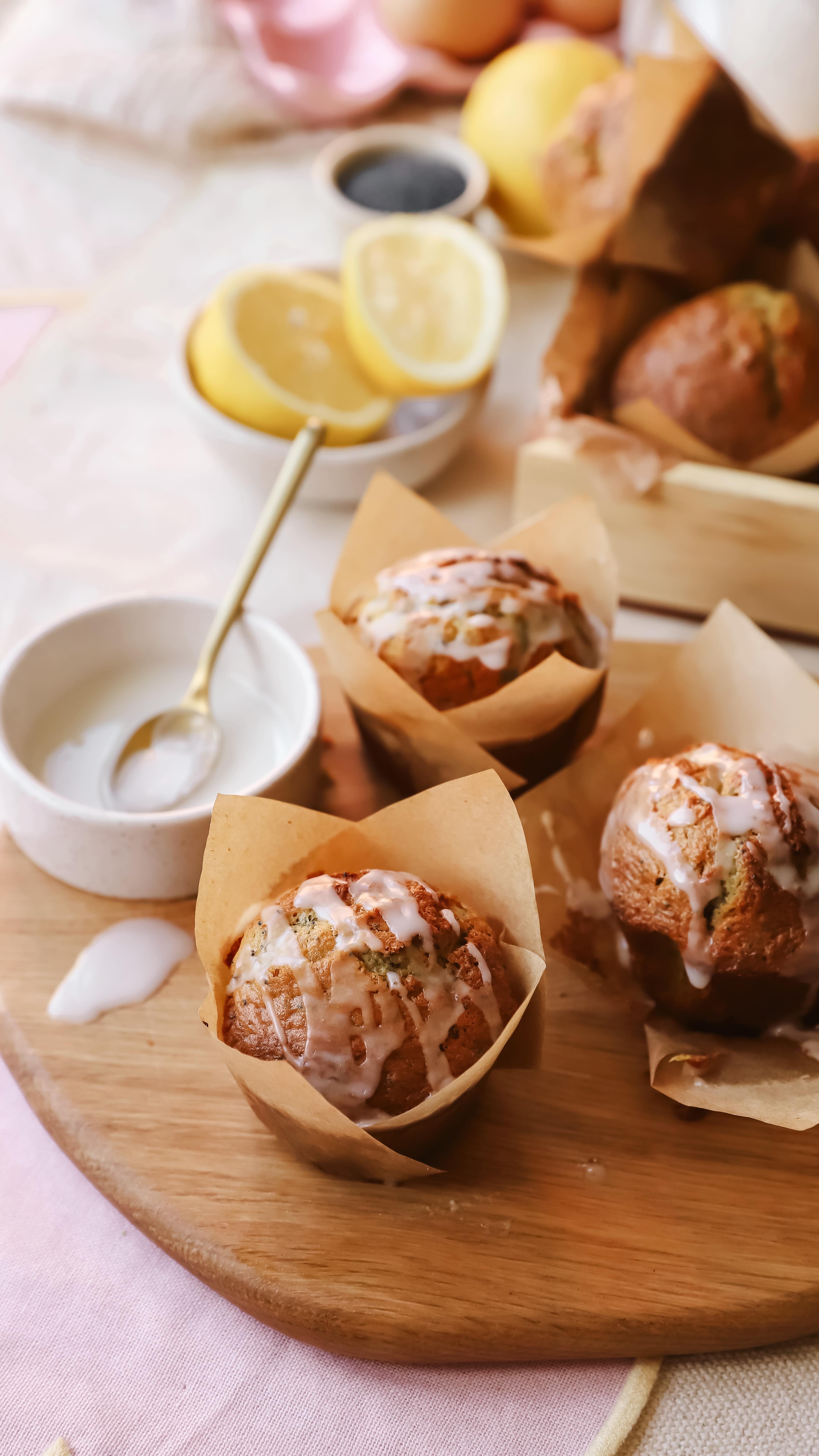 Quick & Easy Muffin Case Hack (for the best Lemon & Poppyseed Muffins ...
