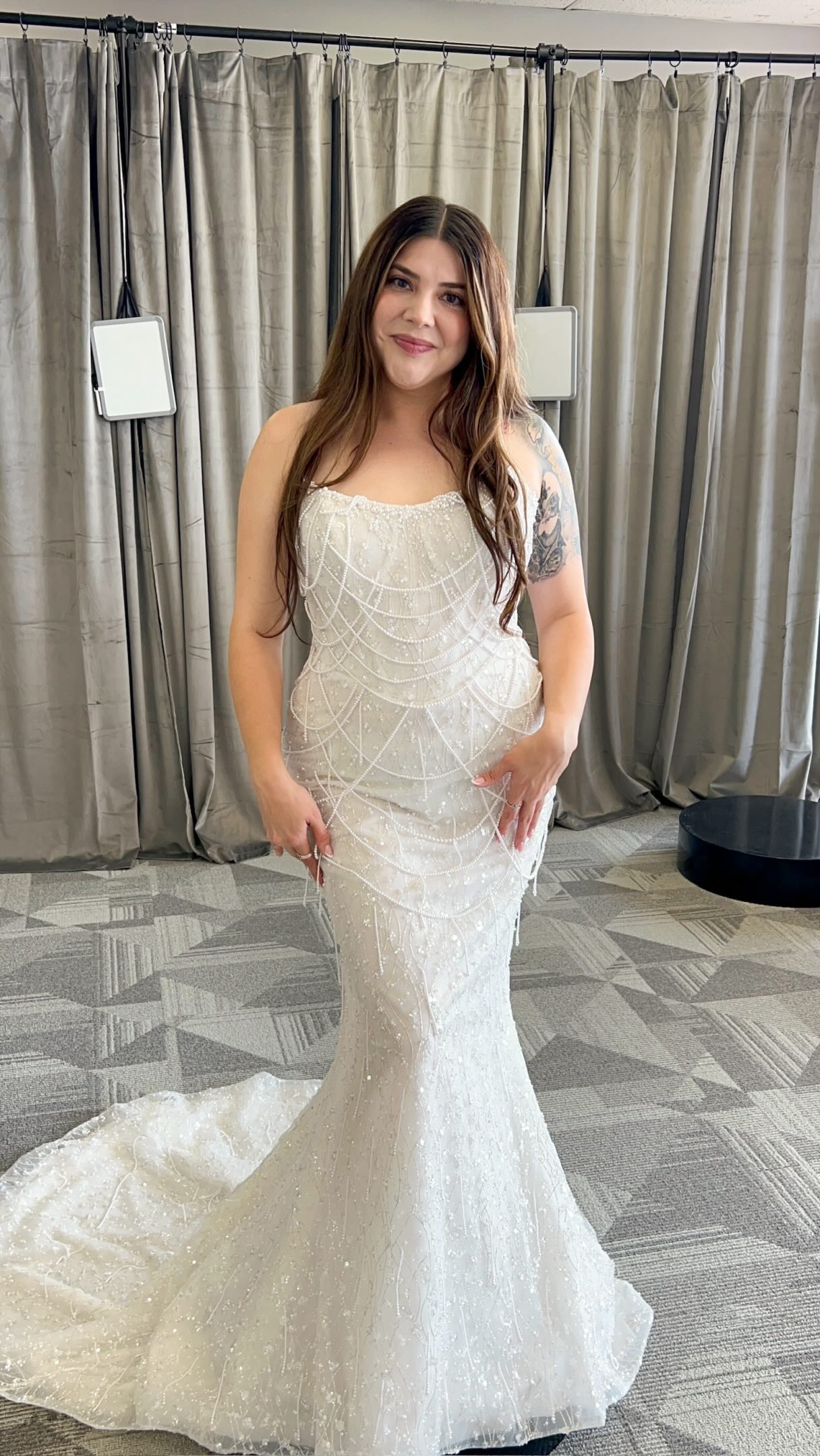 Here’s your sign, babe! 🤩, Book the appointment, say yes to the dress, and save! 😘🫶, #fortworthbride #affordablebridal #discountdesigner #budgetbride | Crown and Gown Bridal
