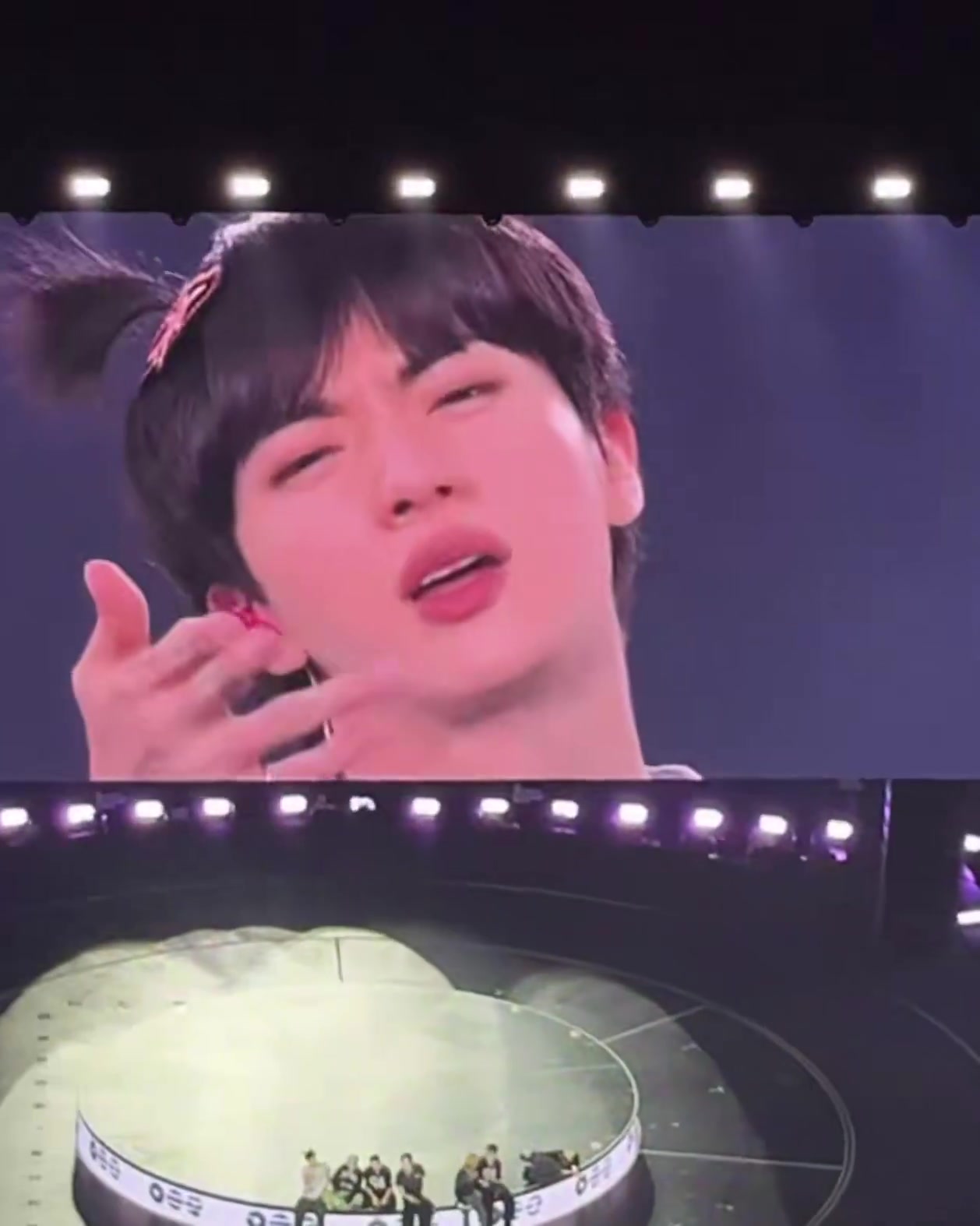 LAST HANDKISS IN LAS VEGAS 💋 #JIN #BTS_WORLDTOUR_ARIRANG