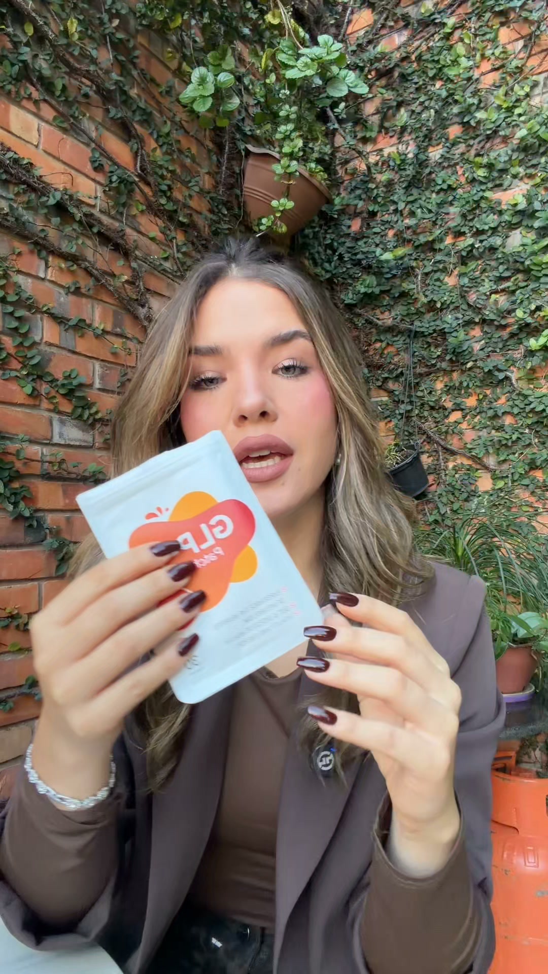 como usar parches glp 1 TikTok se inunda de 'parches GLP-1', pese a su prohibicin de vender productos para bajar de peso sirven los parches GLP-1? #semaglutida